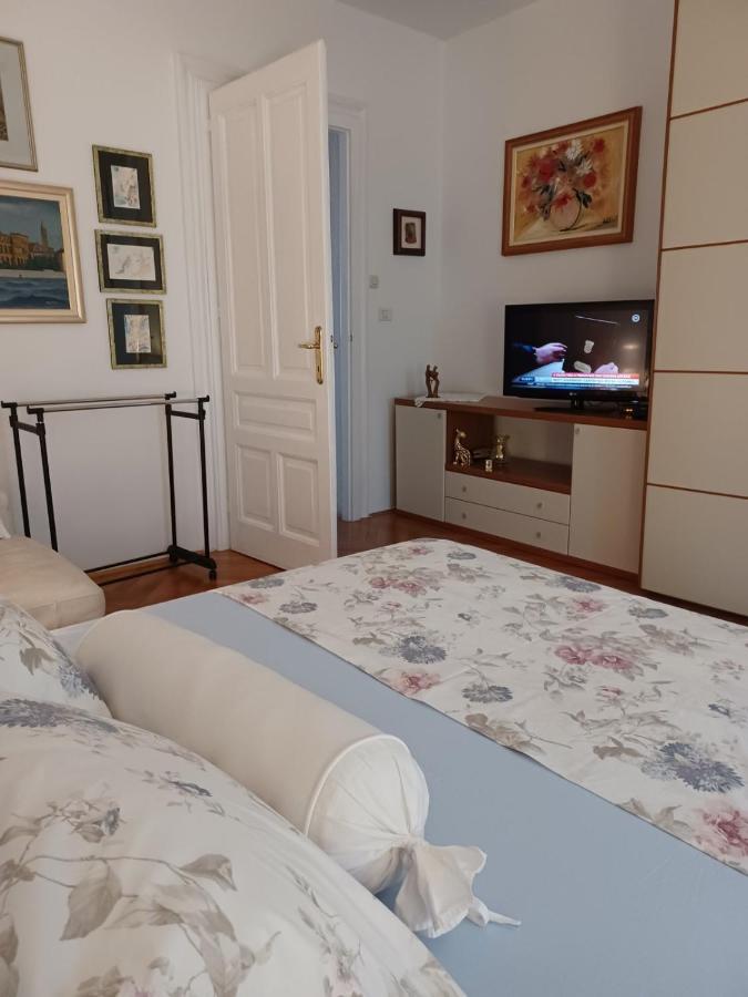 Alore Appartement *